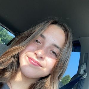 Meet your Posher, Kiley